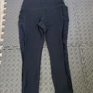 Fabletics black mila pocket capris